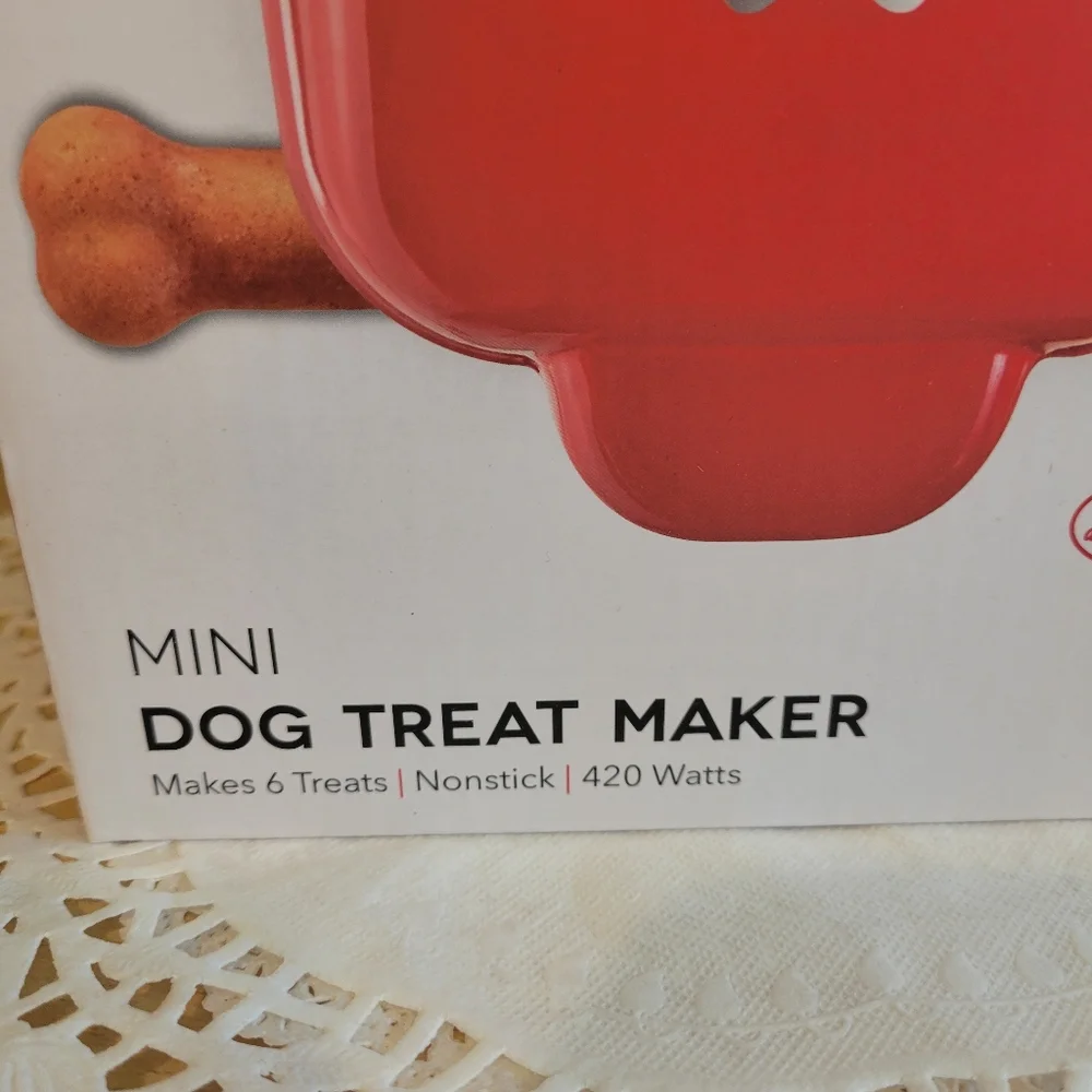 Dash Red Mini Dog Treat Maker NEW